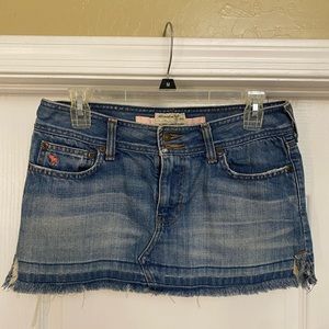 Hollister Denim Mini Skirt Size 4